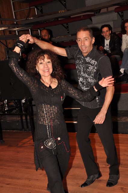 min 2009 11 29 station danse 083